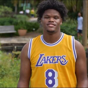 Meet your Posher, Deondre